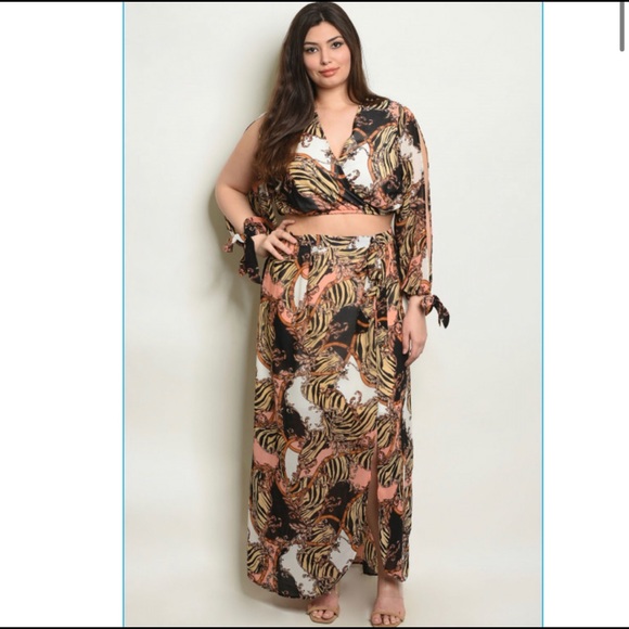 Hawaiian Long Sleeve skirt Set - Picture 2 of 5